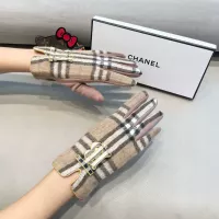 $40.00 USD Burberry Gloves #1279118