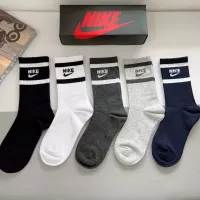 $29.00 USD Nike Socks #1279656