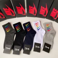 $27.00 USD Nike Socks #1279666