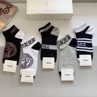 $27.00 USD Versace Socks #1279673