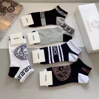 $27.00 USD Versace Socks #1279673