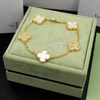 $32.00 USD Van Cleef & Arpels Bracelets For Women #1281666