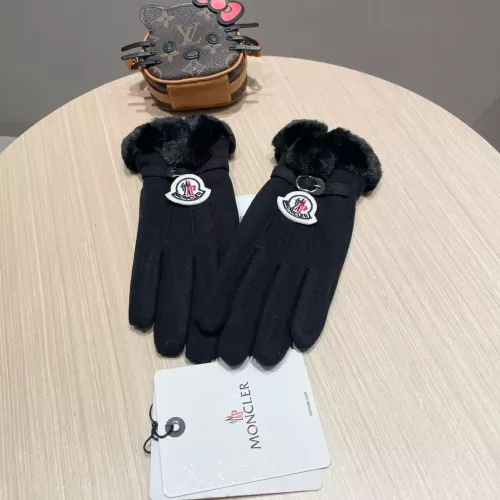 Moncler Gloves #1287928