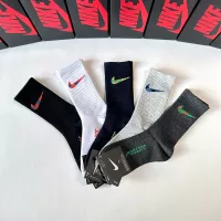 $29.00 USD Nike Socks #1287383