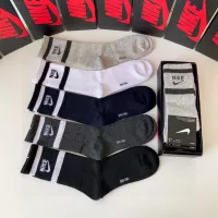 $29.00 USD Nike Socks #1288264