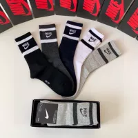 $29.00 USD Nike Socks #1288264