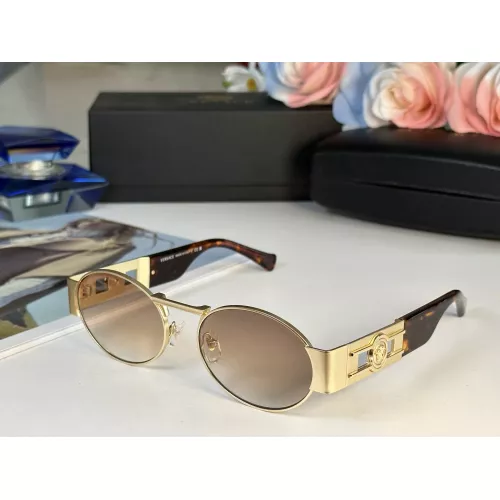 Versace AAA Quality Sunglasses #1296331