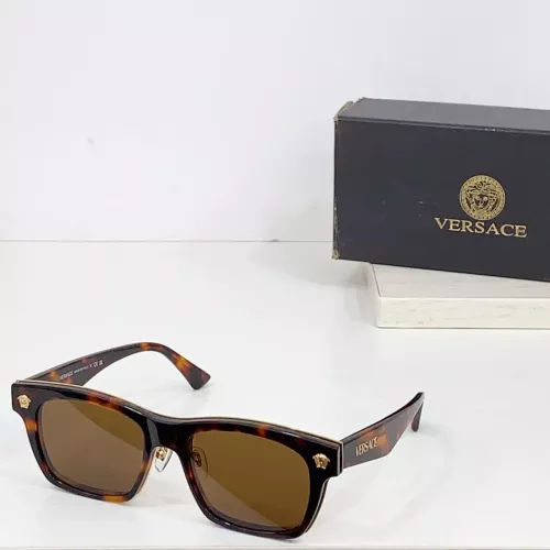 Versace AAA Quality Sunglasses #1296336