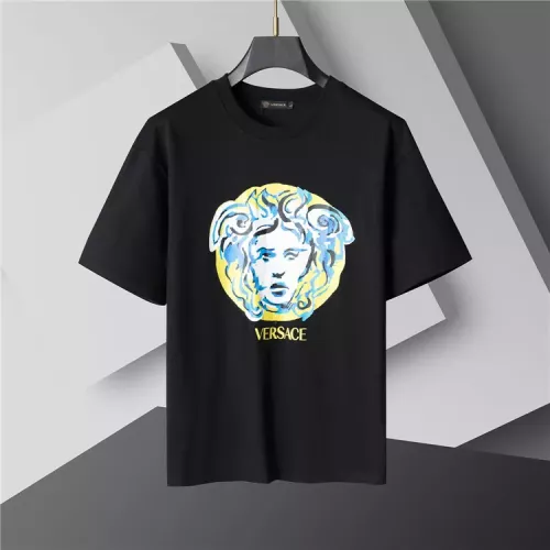 Replica Versace T-Shirts Short Sleeved For Unisex #1296963, $32.00 USD, [ITEM#1296963], Replica Versace T-Shirts outlet from China