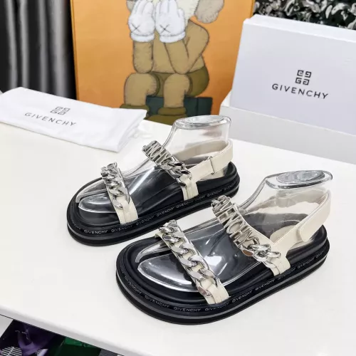 Givenchy Sandal For Women #1305125