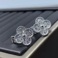 $32.00 USD Van Cleef & Arpels Earrings For Women #1301570