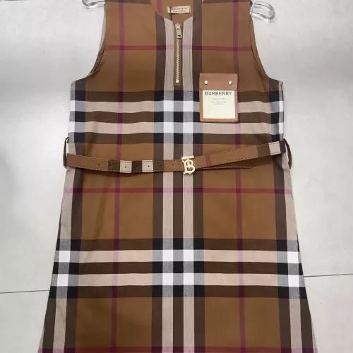 Replica Burberry Dresses Sleeveless For Women #1318372 $80.00 USD for Wholesale