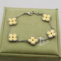 $32.00 USD Van Cleef & Arpels Bracelets For Women #1312614