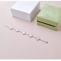 $22.00 USD Van Cleef & Arpels Bracelets For Women #1313630