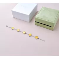 $22.00 USD Van Cleef & Arpels Bracelets For Women #1313638