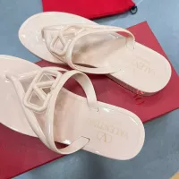 $45.00 USD Valentino Slippers For Women #1319640