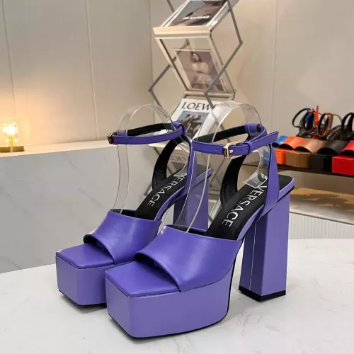 Versace Sandal For Women #1320584