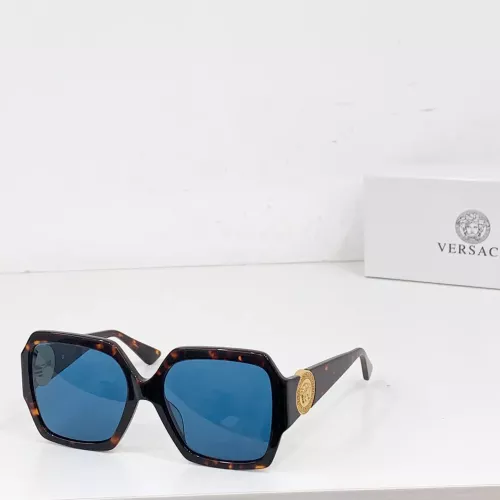 Versace AAA Quality Sunglasses #1323778