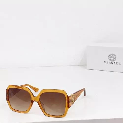 Versace AAA Quality Sunglasses #1323784