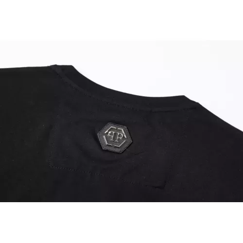 Replica Philipp Plein PP T-Shirts Short Sleeved For Men #1324026 $27.00 USD for Wholesale