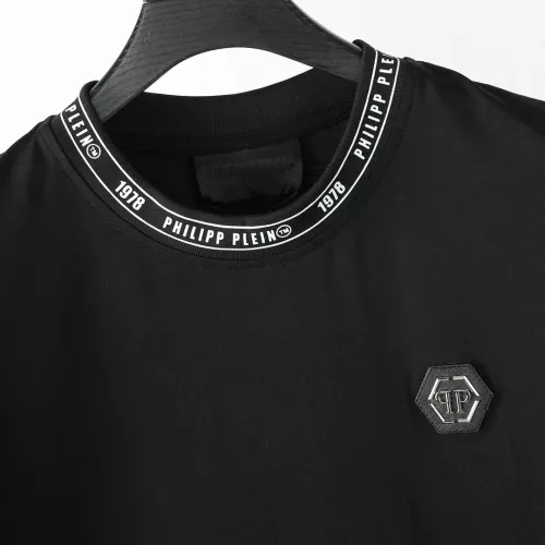 Replica Philipp Plein PP T-Shirts Short Sleeved For Men #1324047 $27.00 USD for Wholesale