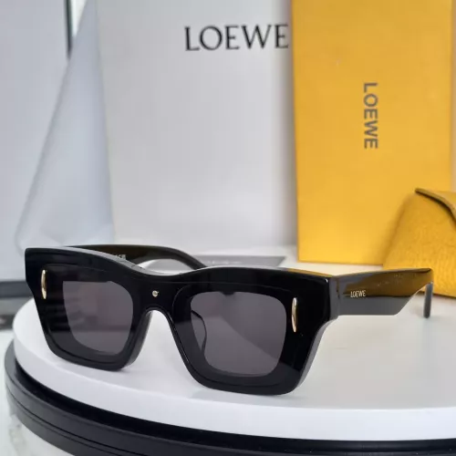 LOEWE AAA Quality Sunglasses #1324113