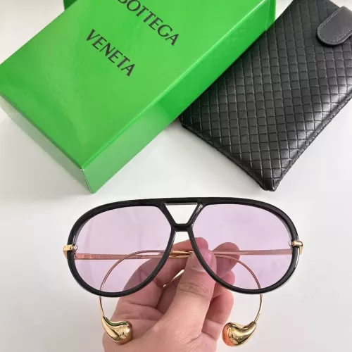 Bottega Veneta AAA Quality Sunglasses #1324380