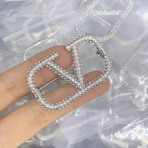 Valentino Brooches For Women #1325991