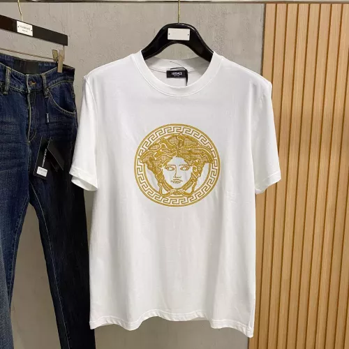 Replica Versace T-Shirts Short Sleeved For Unisex #1328756, $85.00 USD, [ITEM#1328756], Replica Versace T-Shirts outlet from China