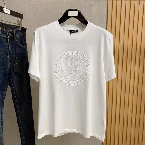 Replica Versace T-Shirts Short Sleeved For Unisex #1328758, $85.00 USD, [ITEM#1328758], Replica Versace T-Shirts outlet from China