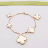$32.00 USD Van Cleef & Arpels Bracelets For Women #1326271