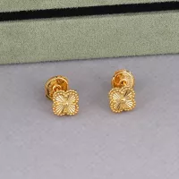 $32.00 USD Van Cleef & Arpels Earrings For Women #1326429