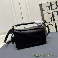 $108.00 USD LOEWE AAA Quality Messenger Bags For Women #1330885