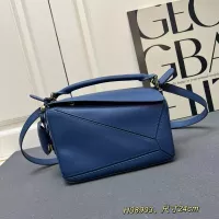 $108.00 USD LOEWE AAA Quality Messenger Bags For Women #1330886