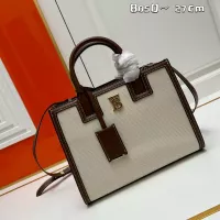 $108.00 USD Burberry AAA Quality Handbags For Women #1331899