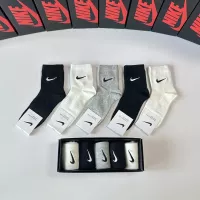 $29.00 USD Nike Socks #1338610