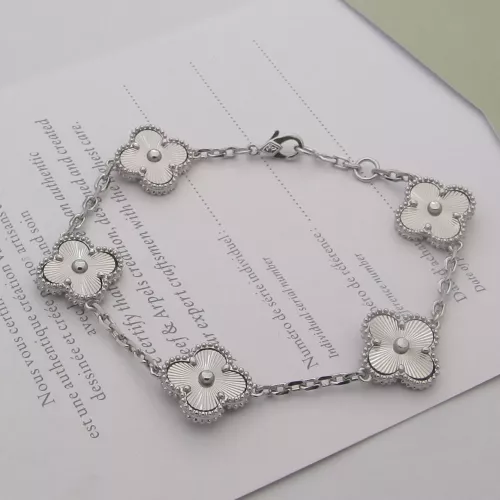 Van Cleef & Arpels Bracelets For Women #1345134