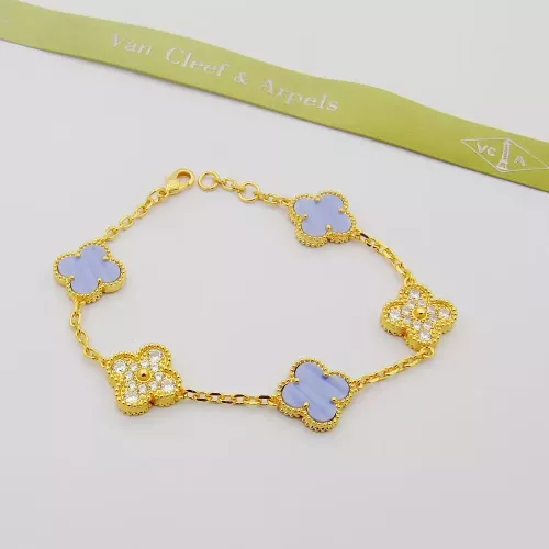 Van Cleef & Arpels Bracelets For Women #1345141