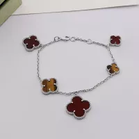 $32.00 USD Van Cleef & Arpels Bracelets For Women #1344172