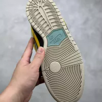 $88.00 USD Nike SB Dunk-Low For Women #1348453