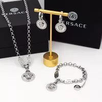 $68.00 USD Versace Jewelry Set #1351164