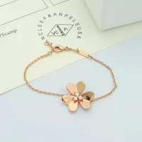 $25.00 USD Van Cleef & Arpels Bracelets For Women #1351815