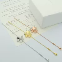 $25.00 USD Van Cleef & Arpels Bracelets For Women #1351815