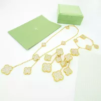 $98.00 USD Van Cleef & Arpels Jewelry Set For Women #1351859