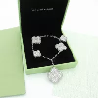 $39.00 USD Van Cleef & Arpels Bracelets For Women #1351860