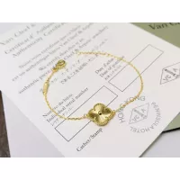 $25.00 USD Van Cleef & Arpels Bracelets For Women #1351881