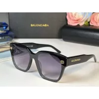$60.00 USD Balenciaga AAA Quality Sunglasses #1352318