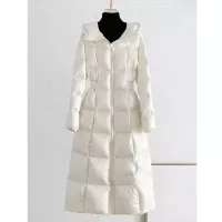 $192.00 USD Moncler Down Feather Coat For Women #1352735