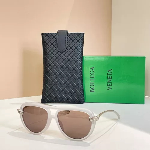 Bottega Veneta AAA Quality Sunglasses #1352910