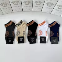 $27.00 USD Versace Socks #1360304